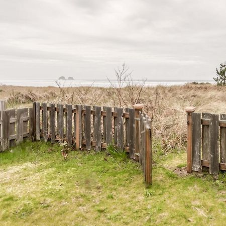 The Hamptons Villa Rockaway Beach Exterior photo