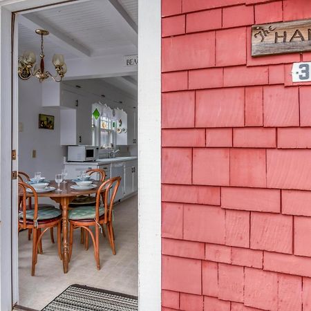 The Hamptons Villa Rockaway Beach Exterior photo