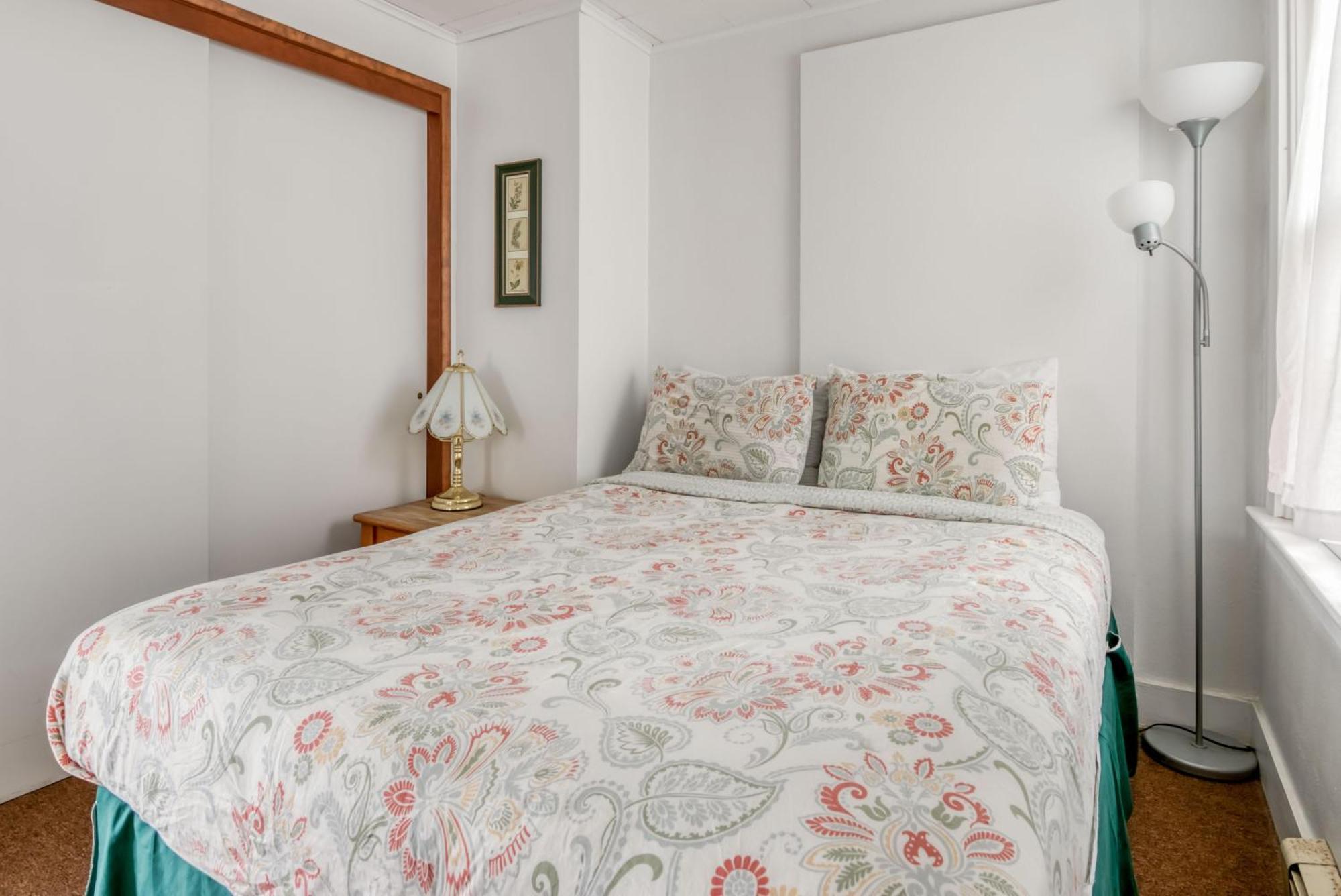 The Hamptons Villa Rockaway Beach Exterior photo