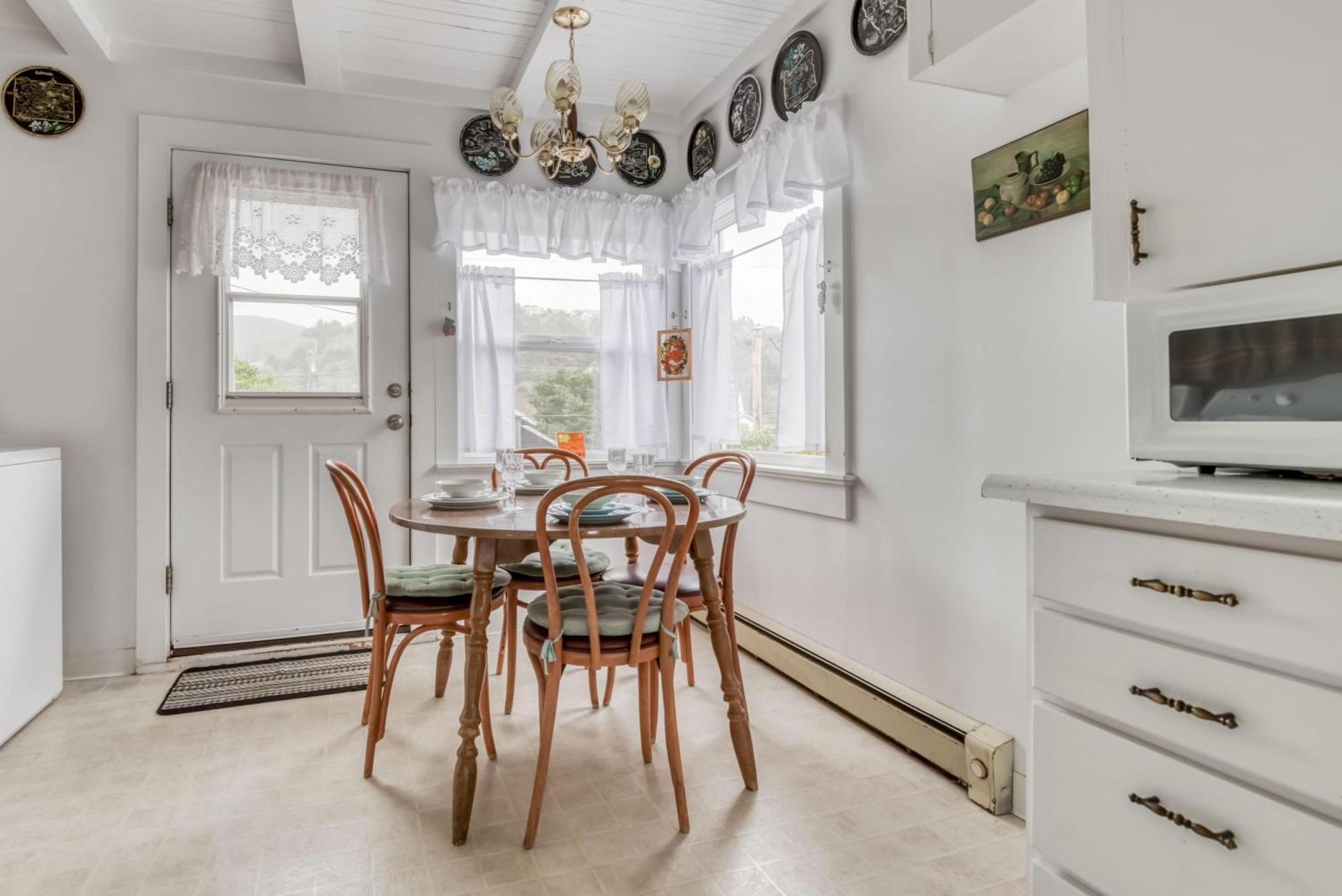 The Hamptons Villa Rockaway Beach Exterior photo